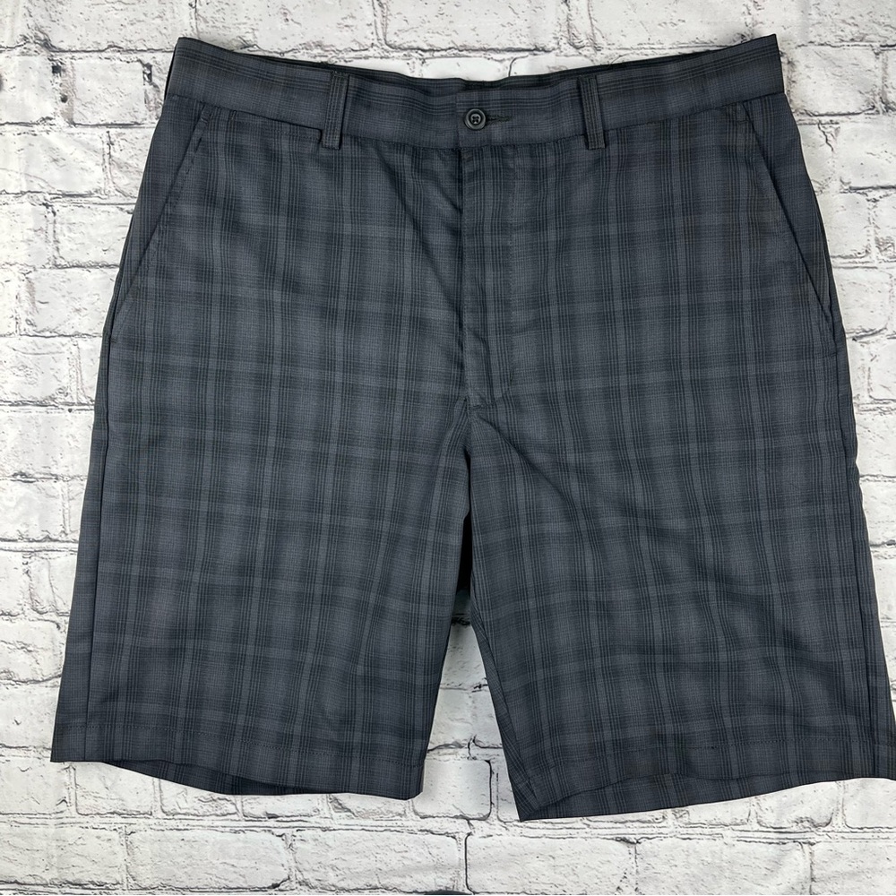 Ben Hogan Performance Golf Collection Plaid Shorts 34